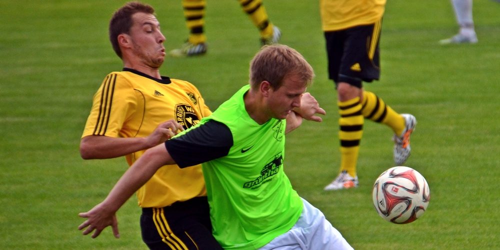 Mit Tor-Debüt und Eigentor des Jahres zum Derbysieg