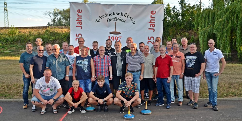 Eisstockschützen feierten Jubiläum mit Sommerfest