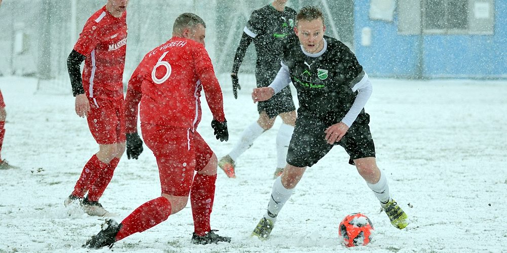 SVD gewinnt verschneites Flutlichtspiel