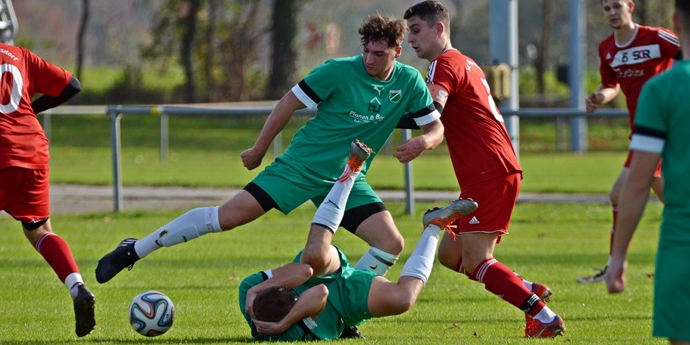 Hitziges Topspiel geht torreich verloren