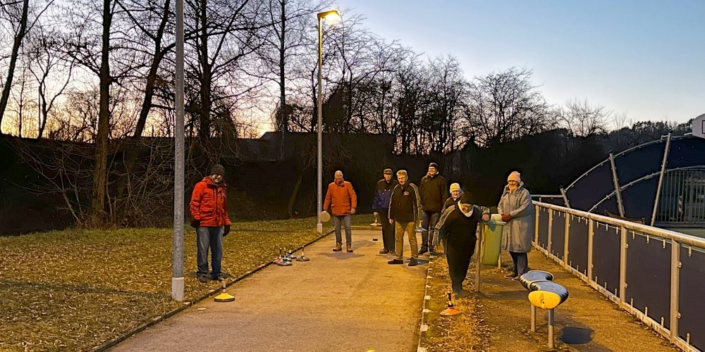 Gemeinsames Schieben mit dem Schützenverein