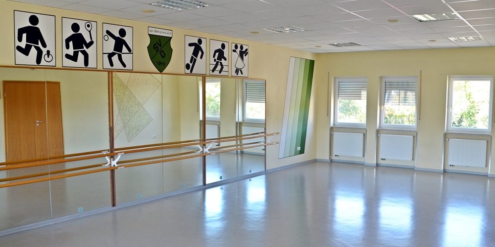 Putzkraft für den Tanzraum gesucht